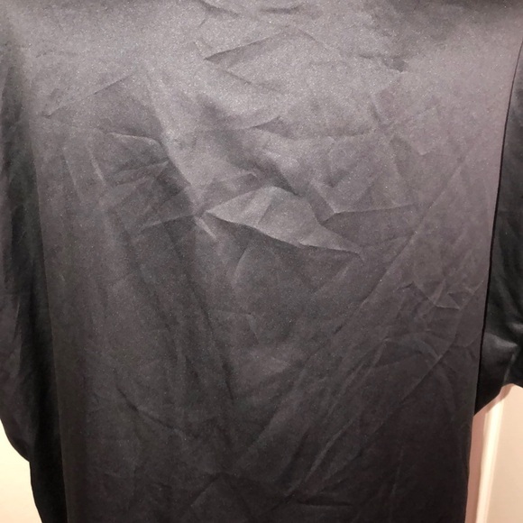 NWT Victoria’s Secret Black Short Flutter Sleeves Robe Size OS - Picture 6 of 6